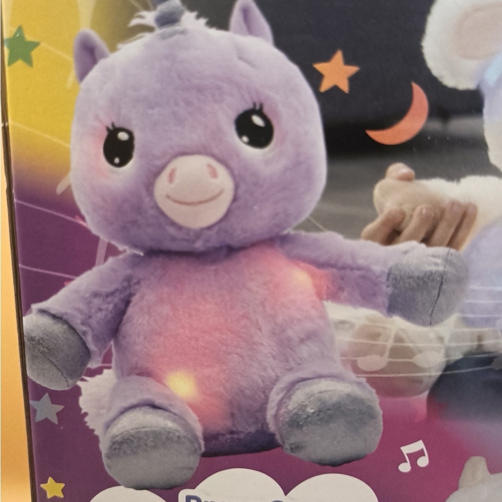 Lullaby singing glowing unicorn